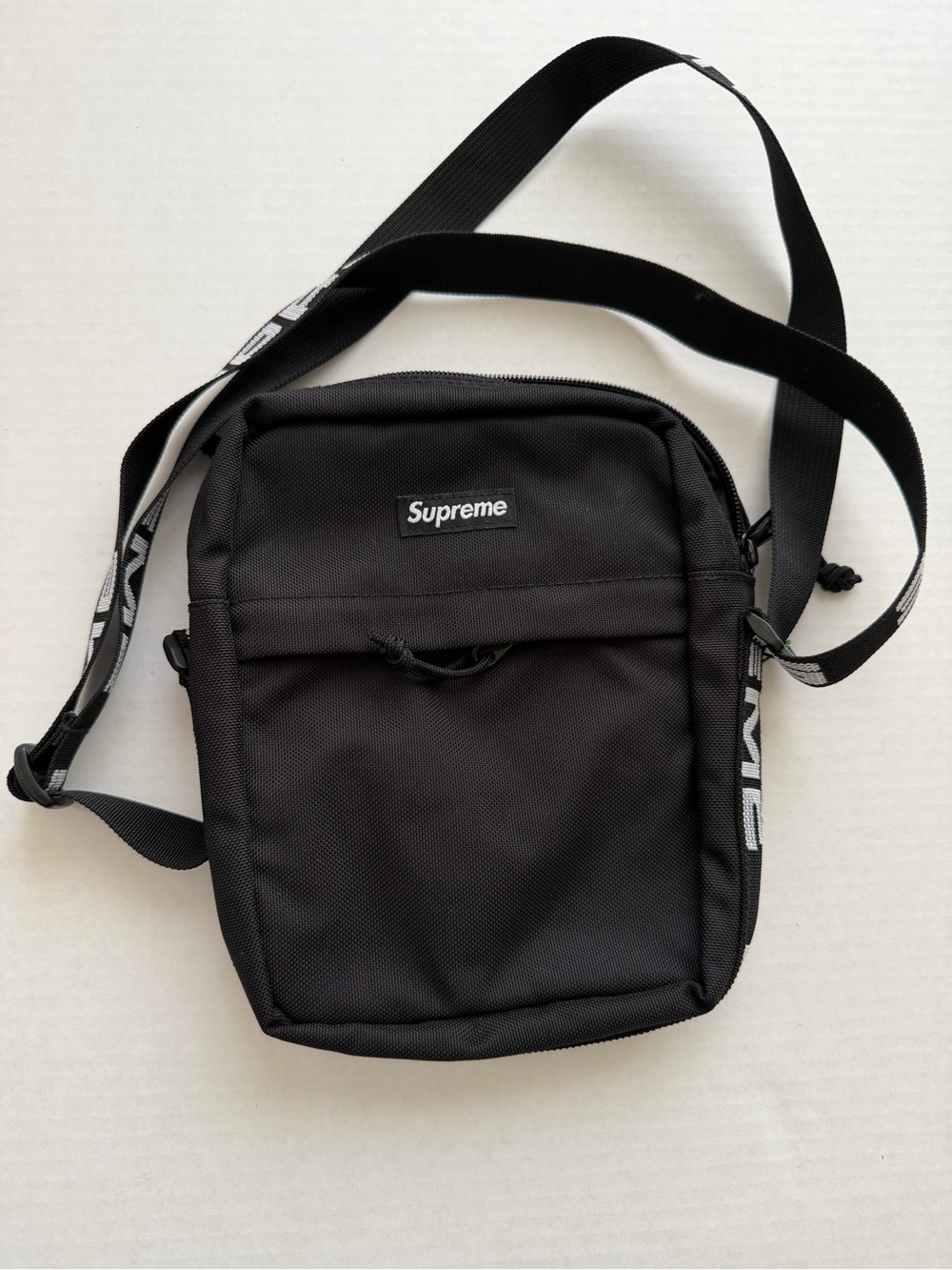 Supreme Shoulder Bag — Spring/Summer 2018 (SS18)